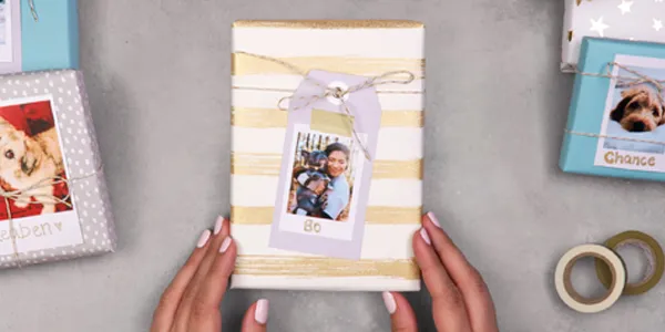 Etichetă cadou foto personalizată. 