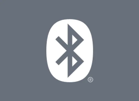 Bluetooth®, stick-uri USB, carduri de memorie